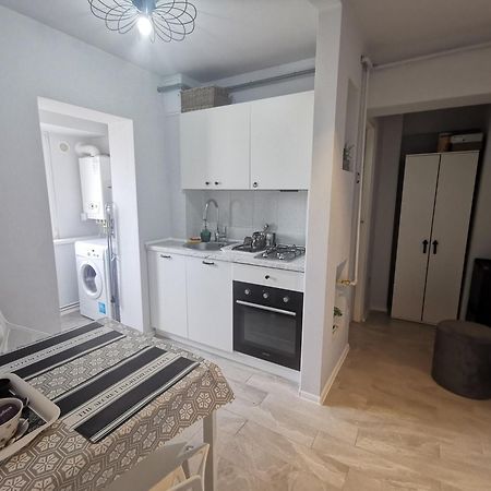 Апартаменти Apartament Carla Дева Екстер'єр фото