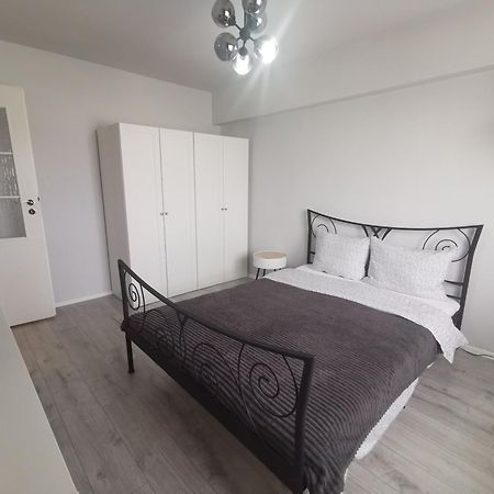 Апартаменти Apartament Carla Дева Екстер'єр фото